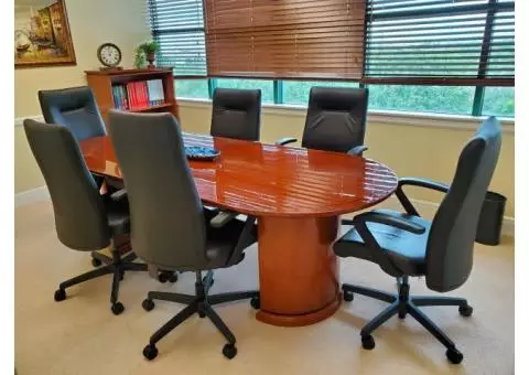 LIKE NEW - 7 black office chairs